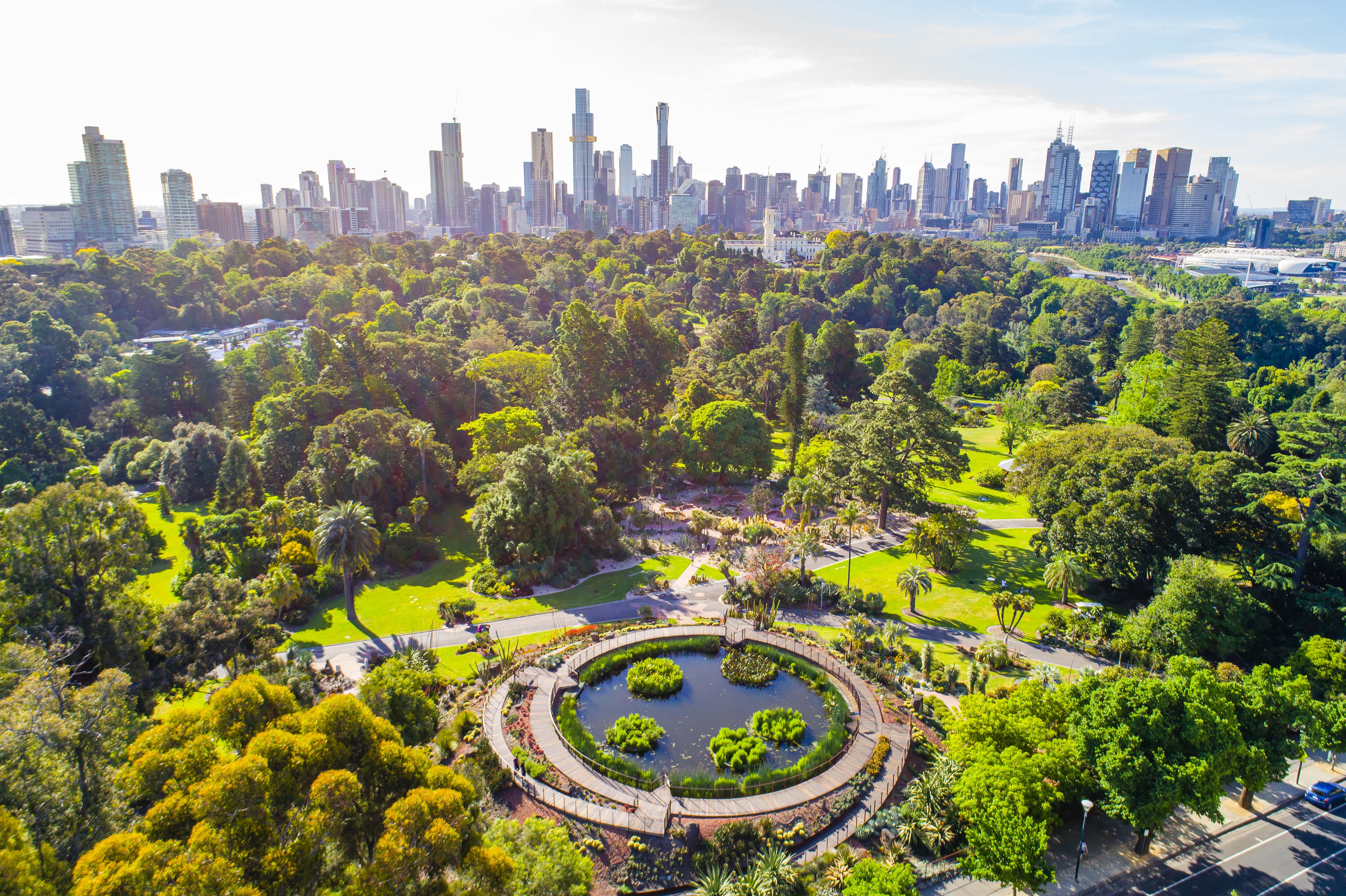 Draw the route from the students hostel to the royal botanic garden рисунок